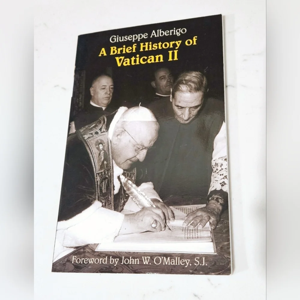 BOGO A Brief History of Vatican II Book